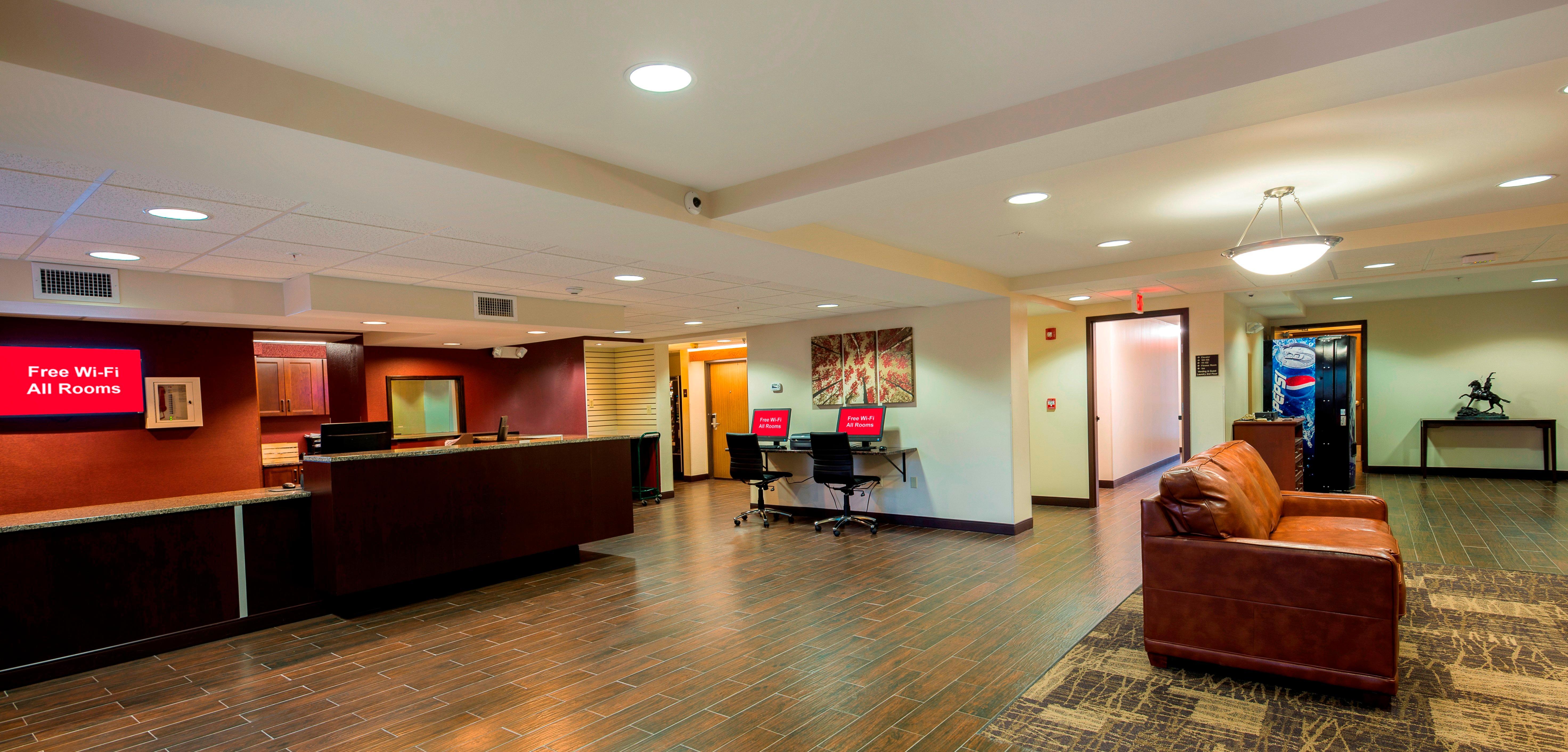 Red Roof Inn Plus+ & Suites Malone Exterior photo