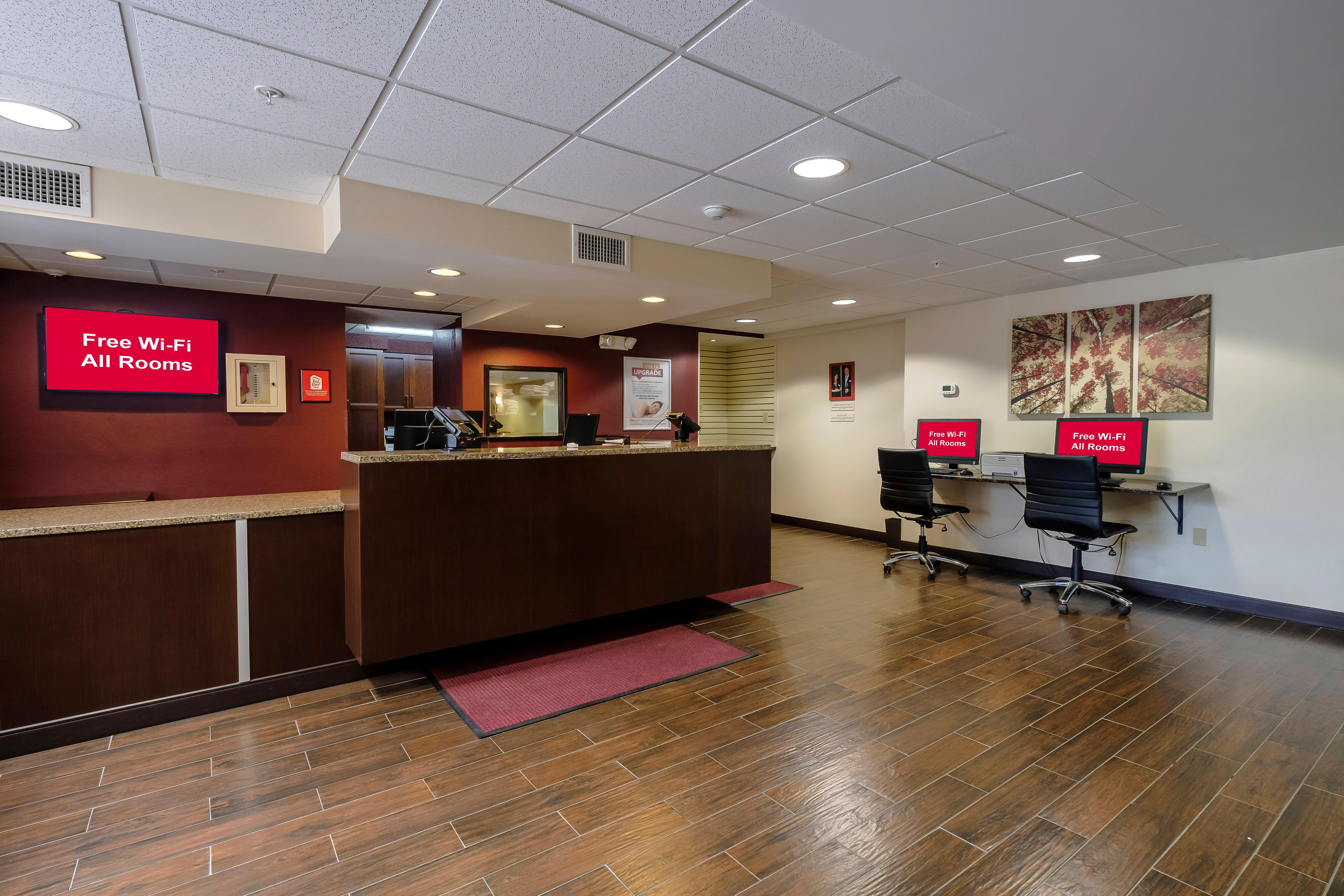 Red Roof Inn Plus+ & Suites Malone Exterior photo