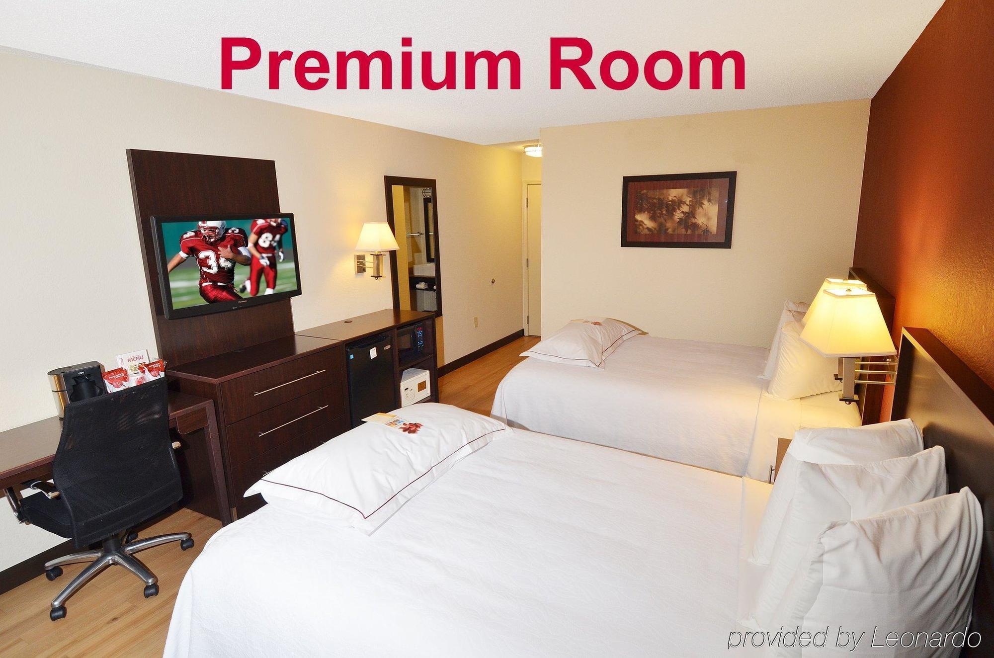 Red Roof Inn Plus+ & Suites Malone Exterior photo
